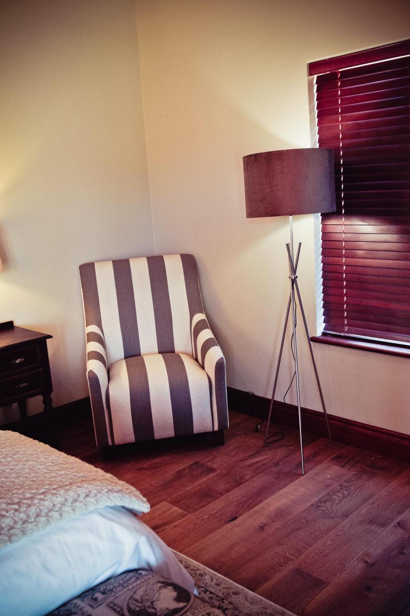 Under Oaks Guesthouse พาร์ล ห้อง รูปภาพ