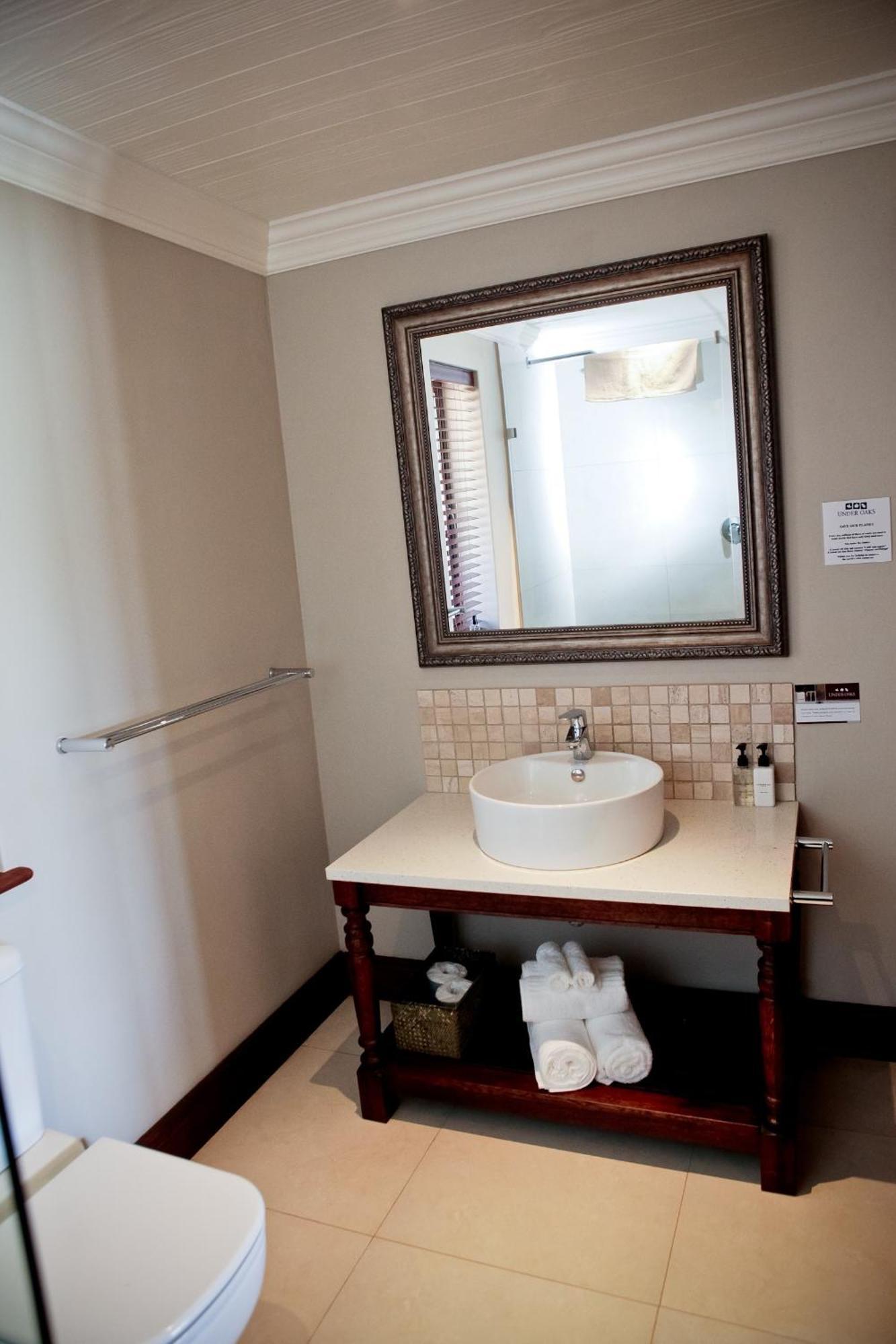 Under Oaks Guesthouse พาร์ล ห้อง รูปภาพ